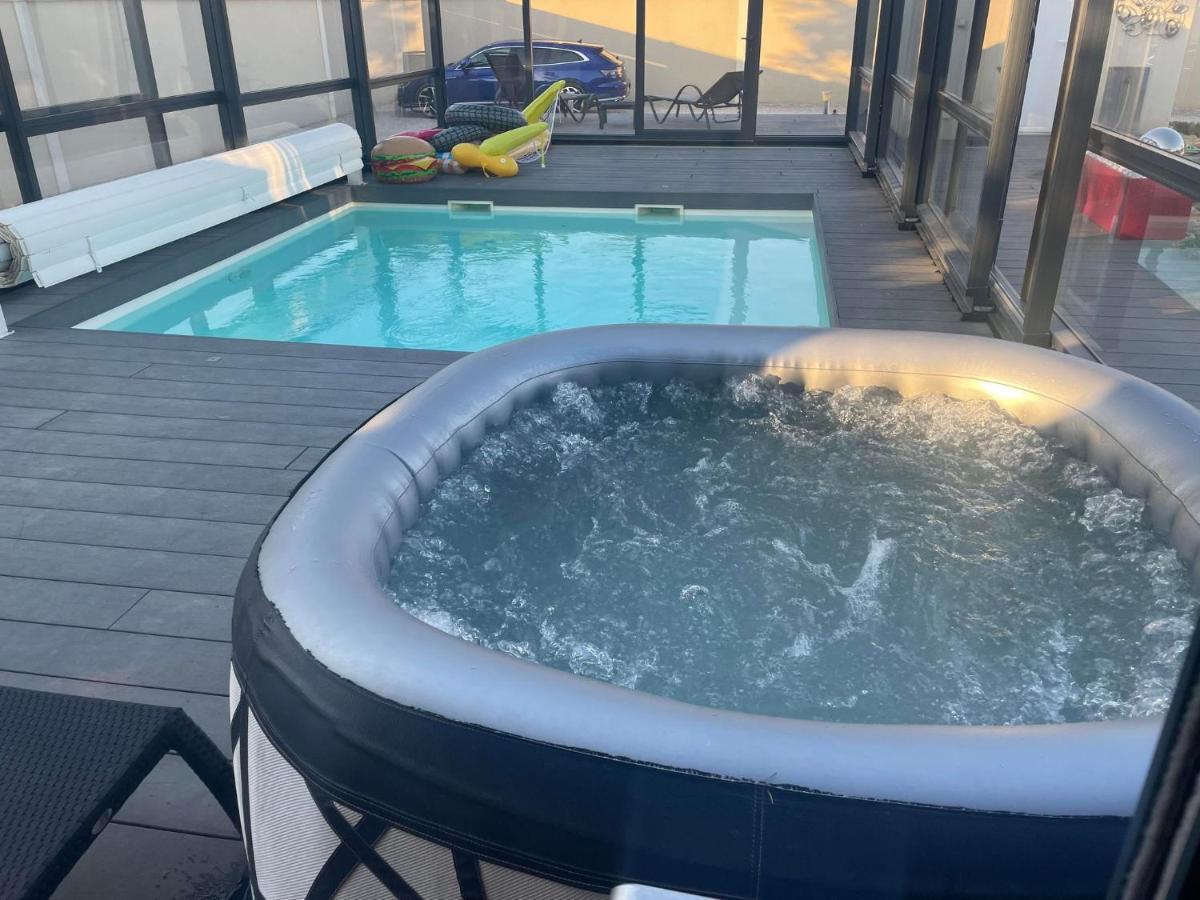 L'Aurore Suite De Charme, Clim Jacuzzi, Sauna, Piscine Chauffee Cuisine... Carpentras Exteriör bild