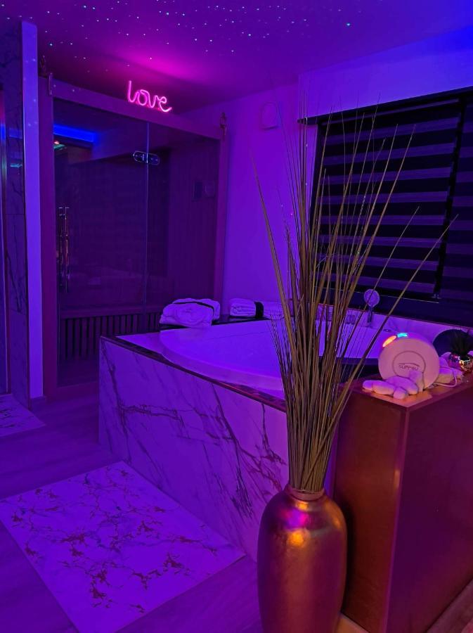 L'Aurore Suite De Charme, Clim Jacuzzi, Sauna, Piscine Chauffee Cuisine... Carpentras Exteriör bild