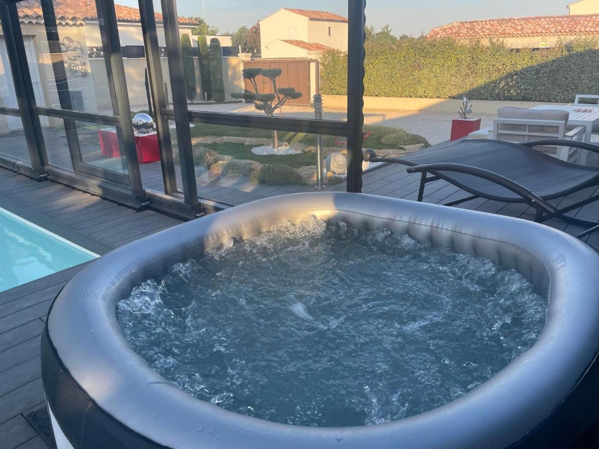 L'Aurore Suite De Charme, Clim Jacuzzi, Sauna, Piscine Chauffee Cuisine... Carpentras Exteriör bild