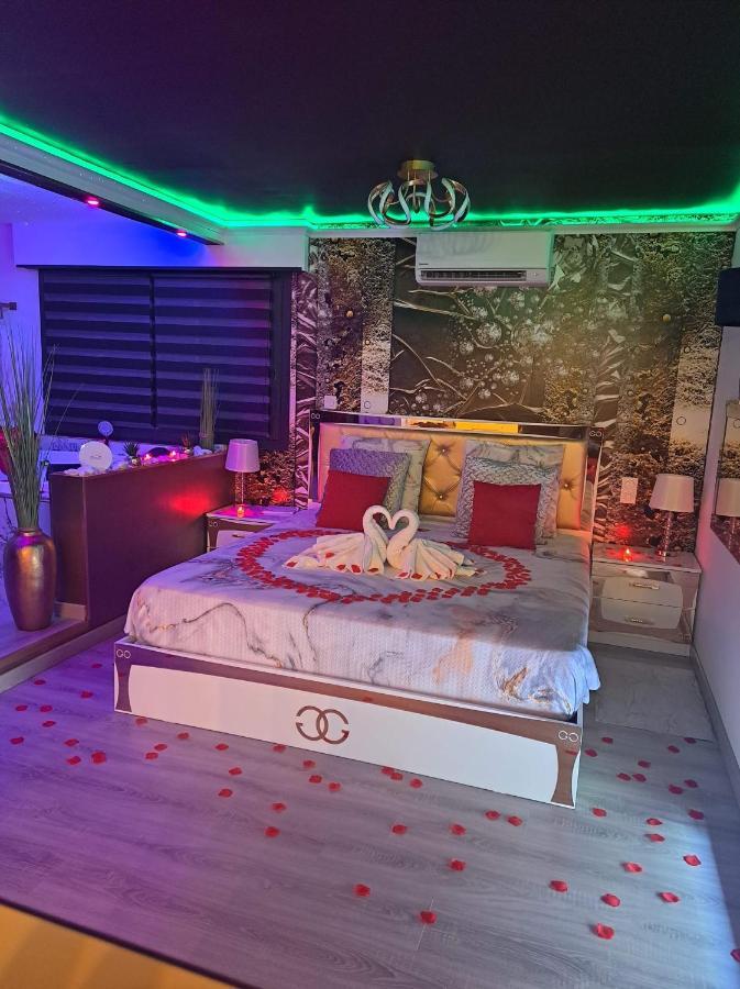L'Aurore Suite De Charme, Clim Jacuzzi, Sauna, Piscine Chauffee Cuisine... Carpentras Exteriör bild