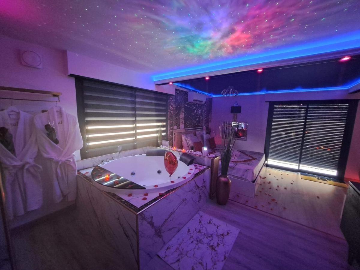 L'Aurore Suite De Charme, Clim Jacuzzi, Sauna, Piscine Chauffee Cuisine... Carpentras Exteriör bild