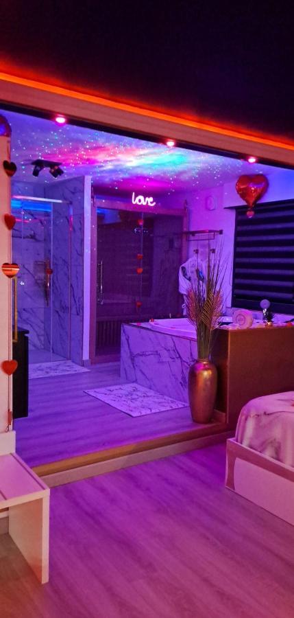 L'Aurore Suite De Charme, Clim Jacuzzi, Sauna, Piscine Chauffee Cuisine... Carpentras Exteriör bild